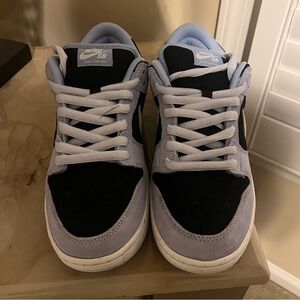 Nike Men's Black and Light Blue Sneakers